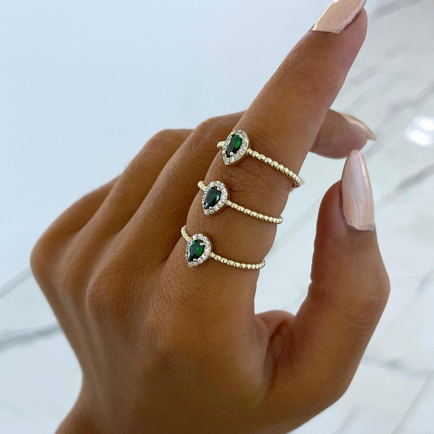 Romantic Drop green